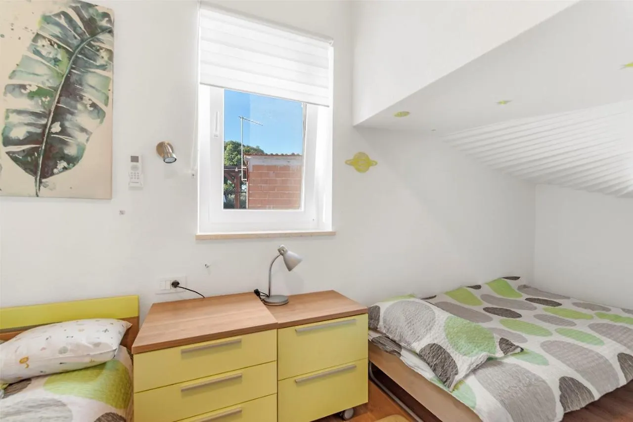 Apartment Mariuccia With Private Pool Orsera